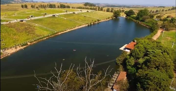 FAZENDA COM 550 ALQUEIRES NA REGIÃO DE VARGEM GRANDE, S.P - Várzea Paulista - 