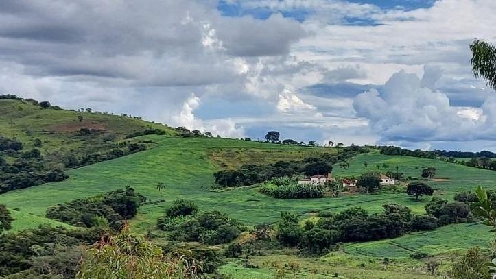 FAZENDA COM 178 HECTARES REGIÃO EM ARIUOCA, M.G - AIURUOCA - 