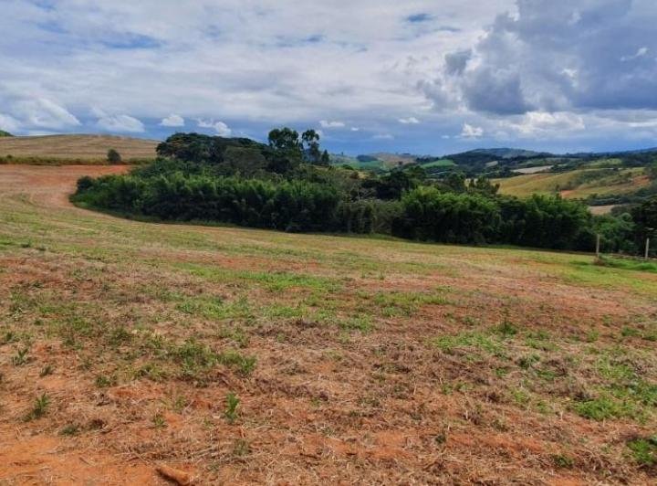 FAZENDA COM 178 HECTARES REGIÃO EM ARIUOCA, M.G - AIURUOCA - 