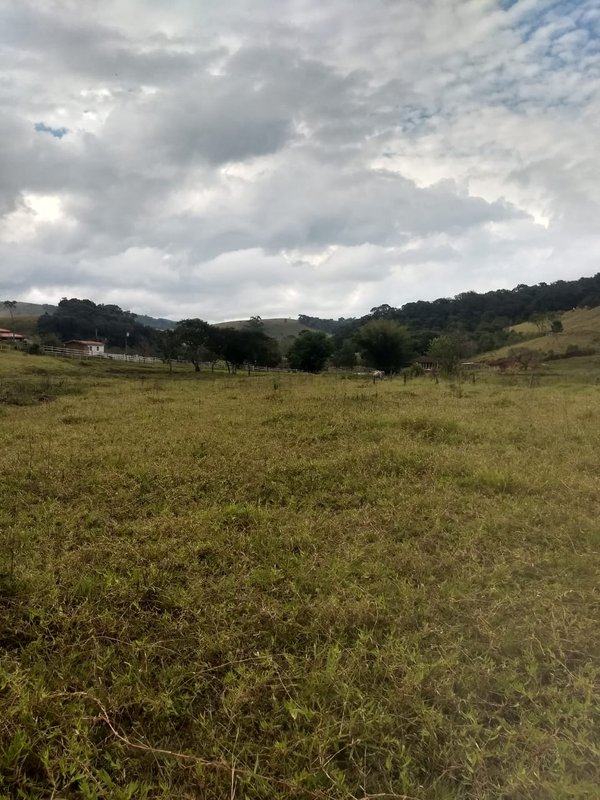 SÍTIO COM 17 ALQUEIRES EM LAGOINHA, S.P - LAGOINHA - 
