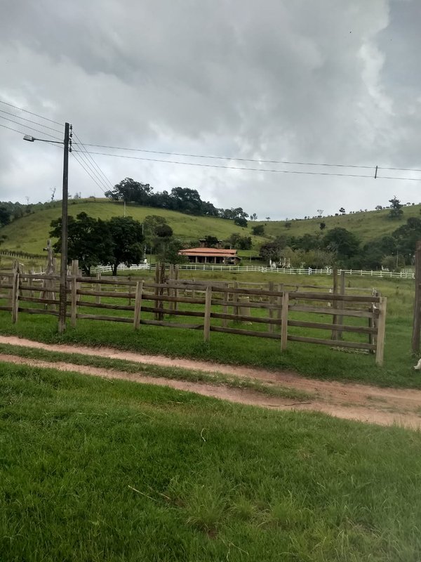 SÍTIO COM 17 ALQUEIRES EM LAGOINHA, S.P - LAGOINHA - 