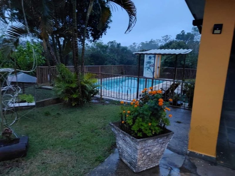 CHACARA COM 1.600 METROS EM CAÇAPAVA SP - Caçapava - 