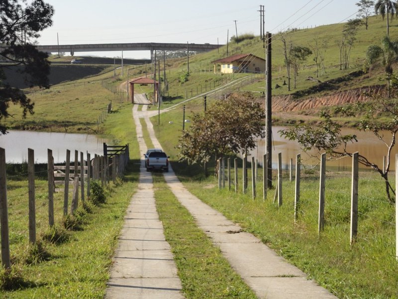 SITIO COM 237.000 METROS EM GUARAREMA - Guararema - 