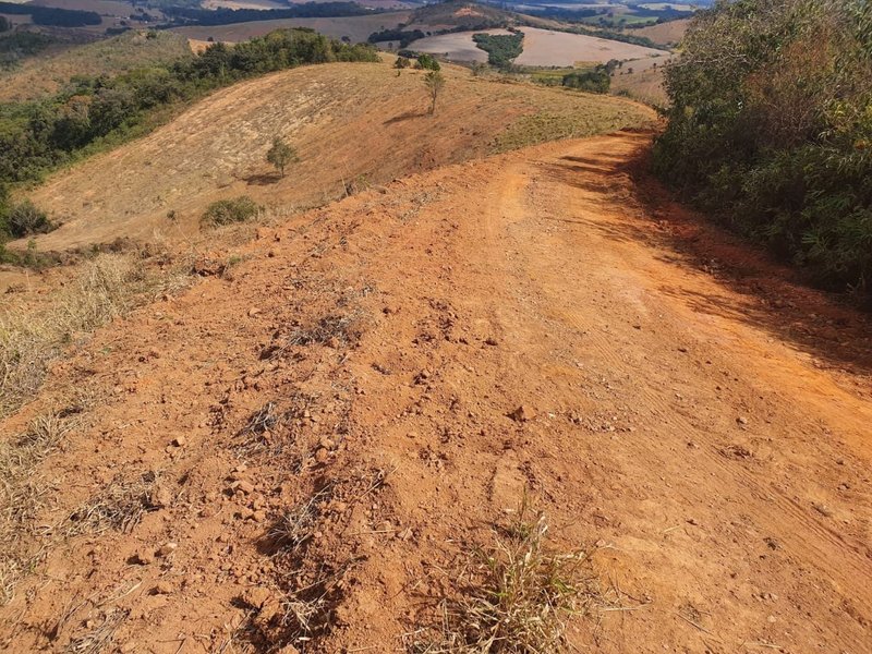 FAZENDA COM 152 ALQUIRES NA REGIÃO DE BAEPENDI MG - BAEPENDI - 