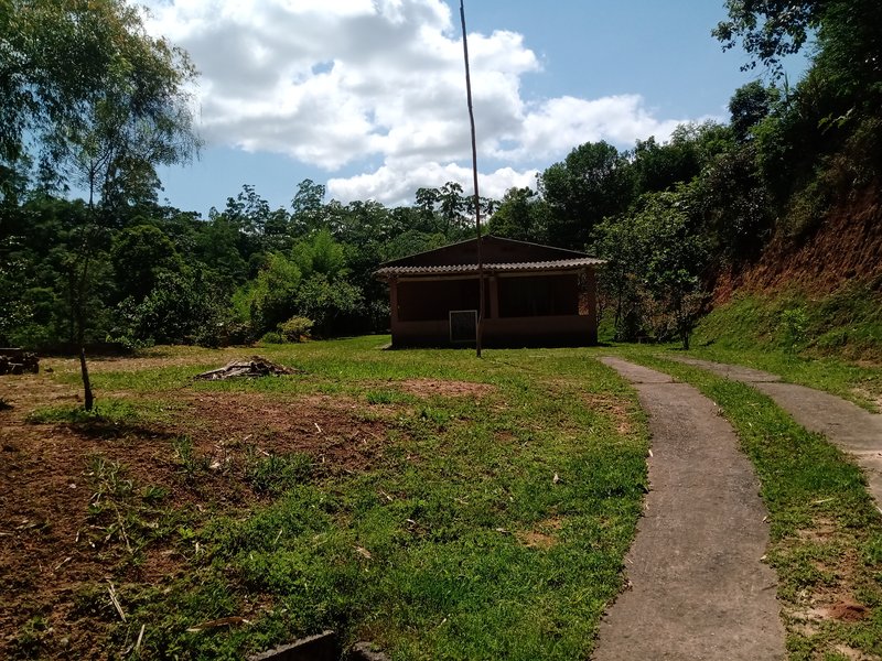 CHACARA EM CONDOMINIO COM 10.000 METROS EM SÃO JOSE DOS CAMPOS - São José dos Campos - 