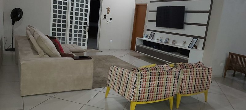 CHACARA EM CONDOMINIO COM 6.181 METROS EM JACAREI - Jacareí - 