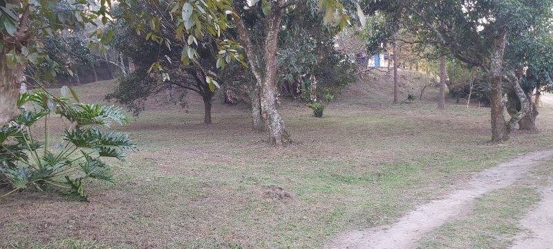 CHACARA EM CONDOMINIO COM 6.181 METROS EM JACAREI - Jacareí - 