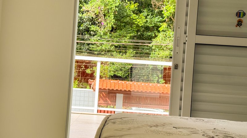 Casa Fora de Condomínio na Praia de Juquehy, 4 quartos, 350m². - LOCAÇÃO ANUAL Caminho do Caçador São Sebastião - 