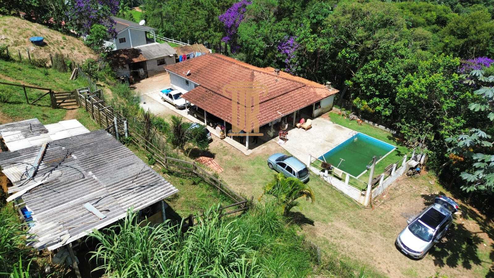 MARAVILHOSA CH&Aacute;CARA DE 17.000M&sup2; COM PISCINA EM MONTEIRO LOBATO - SP  MONTEIRO LOBATO - 