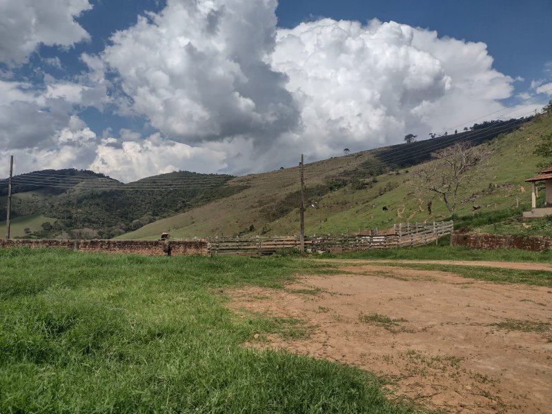 FAZENDA 450 HECTARES EM AIURUOCA - AIURUOCA - 