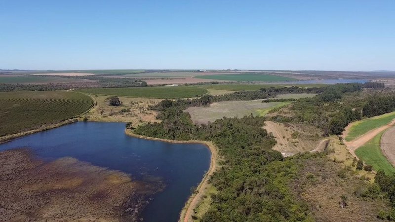 FAZENDA COM 1.000 HECTARES EM NA REGIÃO DE UNAÍ MG - Unaí - 