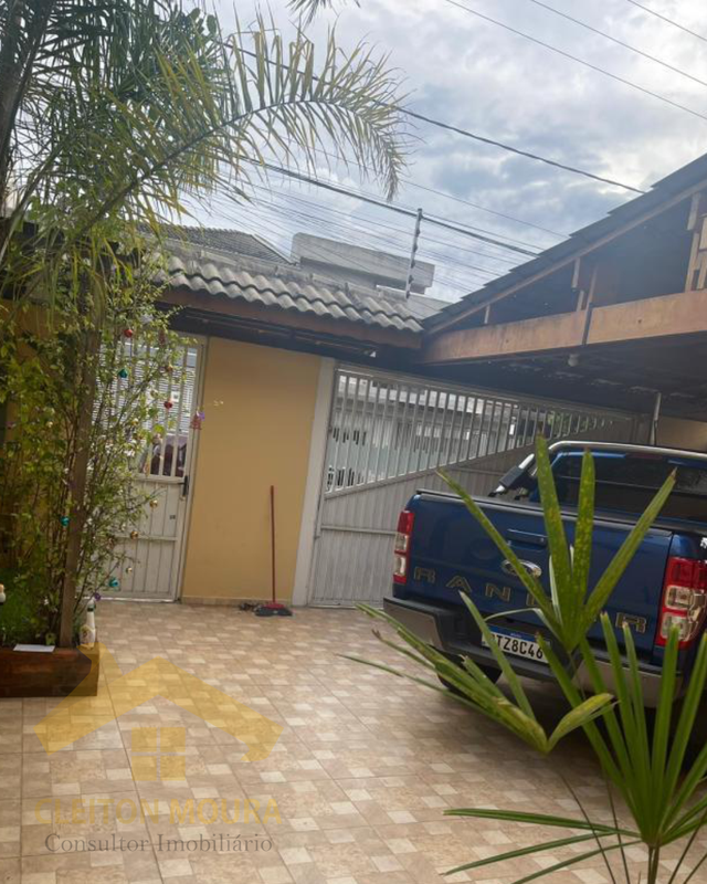 Casa com Piscina em Cajamar, no Portal dos Ipês Rua dos Gerânios Cajamar - 