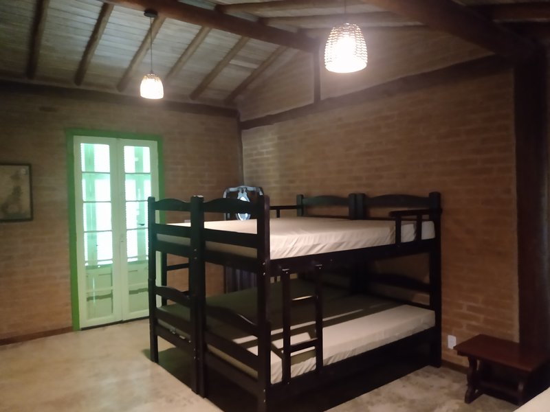 CHACARA NO CONDOMINIO COM 20.000 METROS EM SÃO JOSE DOS CAMPOS SP - São José dos Campos - 