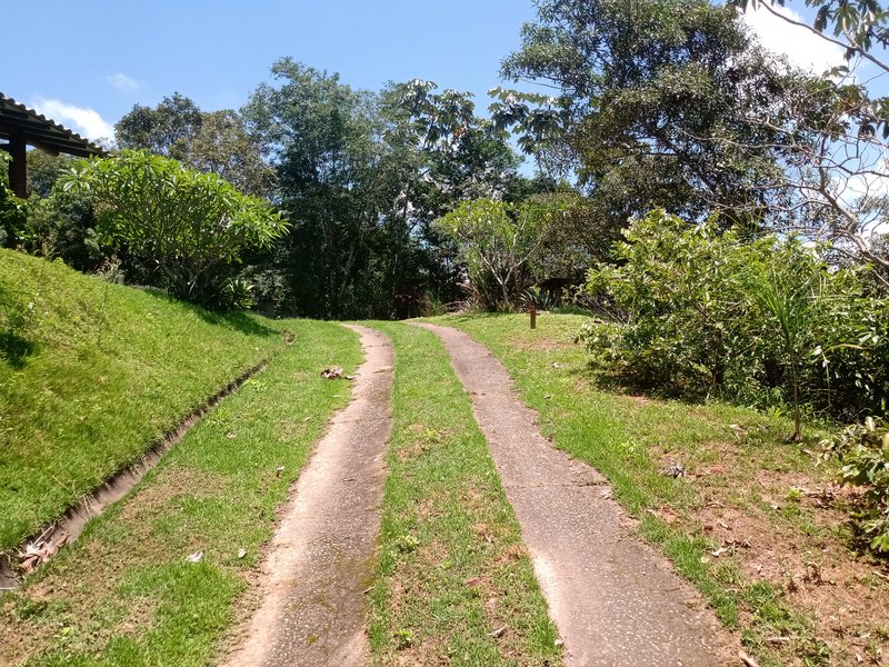 CHACARA NO CONDOMINIO COM 20.000 METROS EM SÃO JOSE DOS CAMPOS SP - São José dos Campos - 