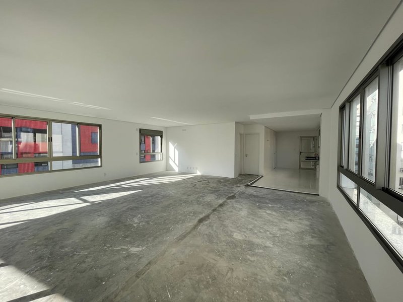 Apartamento Garden com 3 suítes 246m² - pronto novo Lorena São Paulo - 