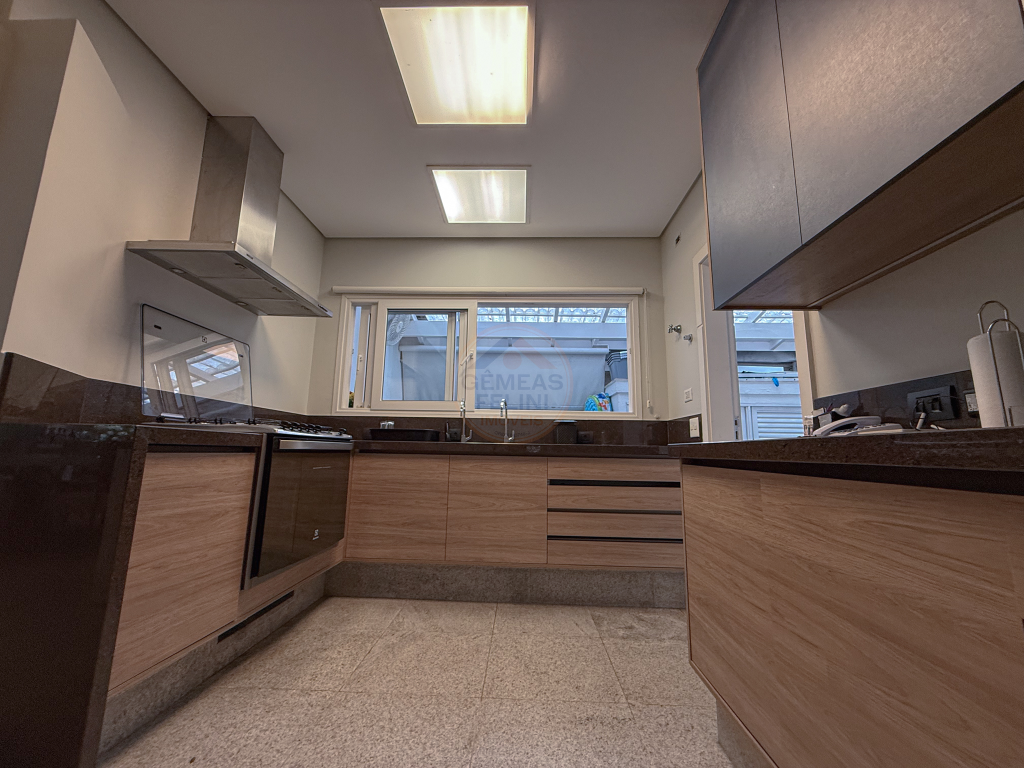 Casa na Praia do Engenho com 5 Su&iacute;tes em Condom&iacute;nio Estilo Clube - LOCA&Ccedil;&Atilde;O MENSAL / DI&Aacute;RIA  São Sebastião - 