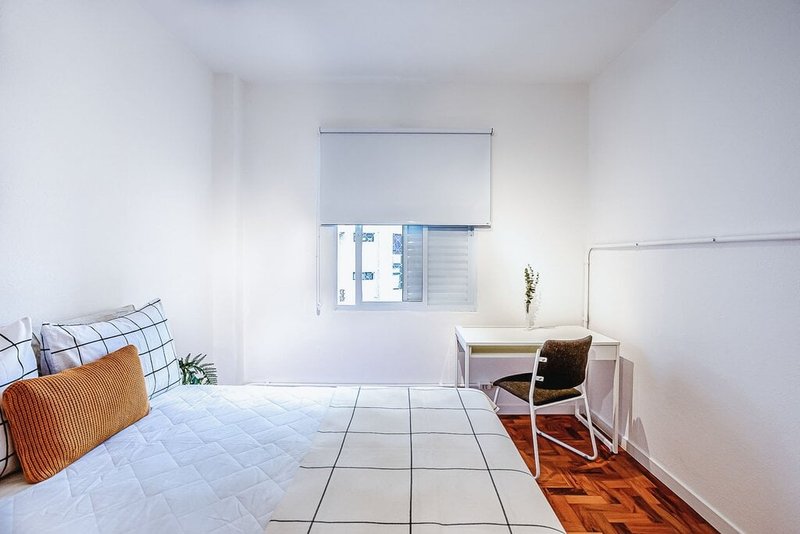 Apartamento todo mobiliado e reformado, Itaim Bibi, São Paulo 1 suíte 84m² Tabapuã São Paulo - 