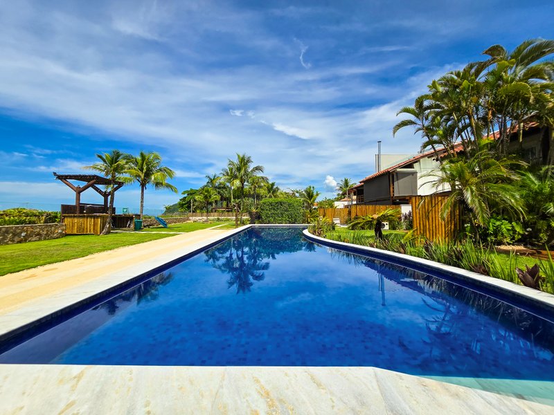Casa luxuosa frente ao mar com 6 suítes, Praia de Barra do Una - VENDA / LOCAÇÕES  São Sebastião - 