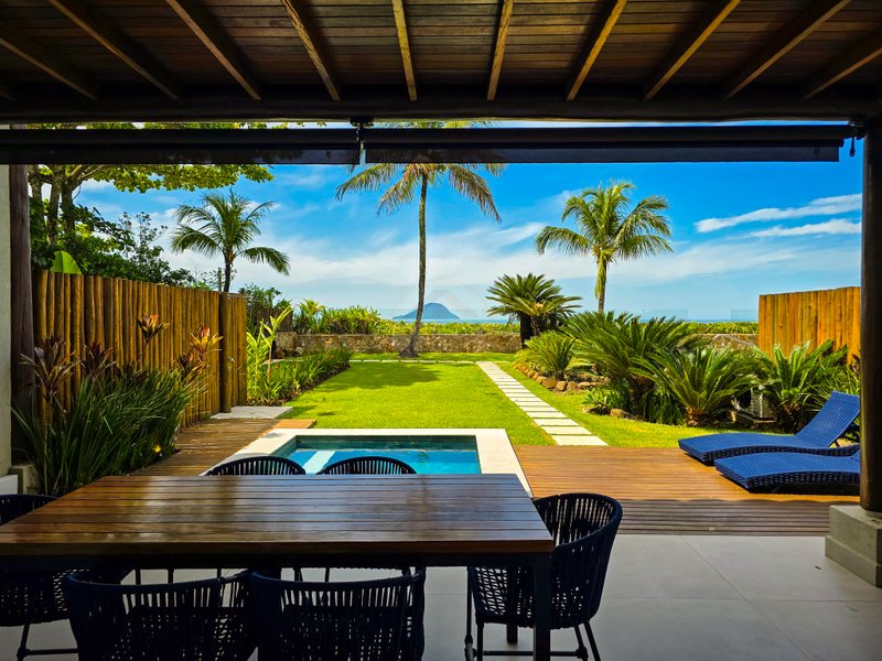 Casa luxuosa frente ao mar com 6 suítes, Praia de Barra do Una - VENDA / LOCAÇÕES  São Sebastião - 