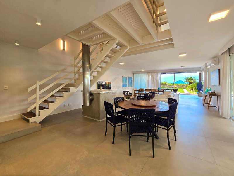 Casa luxuosa frente ao mar com 6 suítes, Praia de Barra do Una - VENDA / LOCAÇÕES  São Sebastião - 