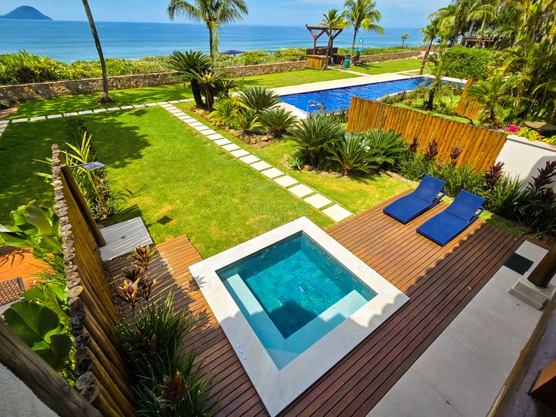 Casa luxuosa frente ao mar com 6 suítes, Praia de Barra do Una - VENDA / LOCAÇÕES  São Sebastião - 