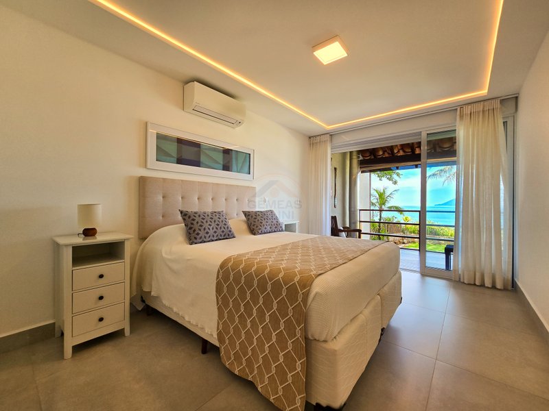 Casa luxuosa frente ao mar com 6 suítes, Praia de Barra do Una - VENDA / LOCAÇÕES  São Sebastião - 