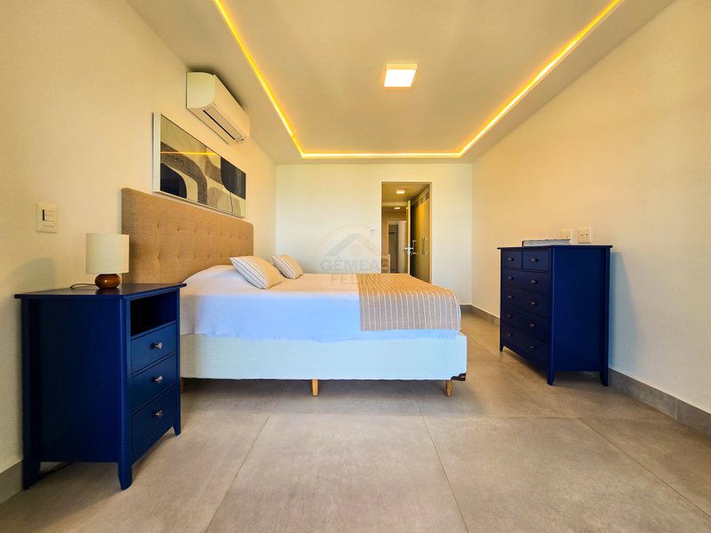 Casa luxuosa frente ao mar com 6 suítes, Praia de Barra do Una - VENDA / LOCAÇÕES  São Sebastião - 