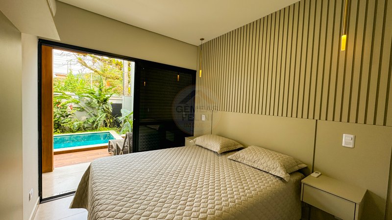 CASA EM CONDOMÍNIO À VENDA NA PRAIA DE JUQUEHY! - São Sebastião - 