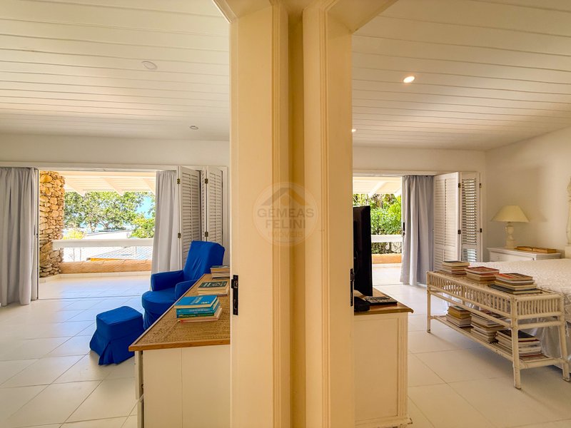 Casa P&eacute; na Areia na Praia de Juquehy com Piscina e Jardim - LOCA&Ccedil;&Atilde;O DI&Aacute;RIA  São Sebastião - 