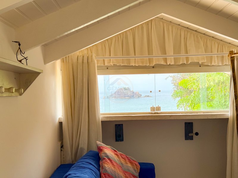 Casa P&eacute; na Areia na Praia de Juquehy com Piscina e Jardim - LOCA&Ccedil;&Atilde;O DI&Aacute;RIA  São Sebastião - 