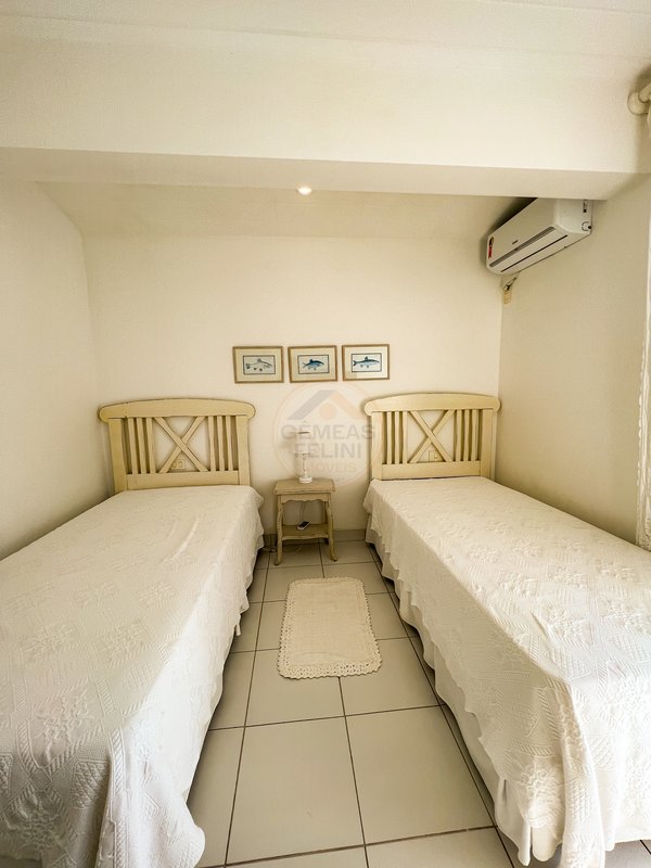 Casa Pé na Areia na Praia de Juquehy com Piscina e Jardim - LOCAÇÃO DIÁRIA - São Sebastião - 