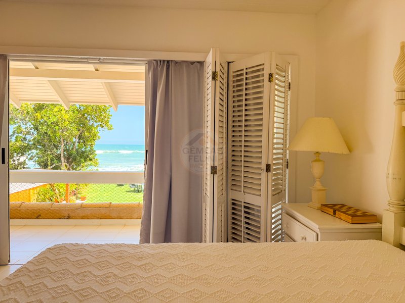 Casa P&eacute; na Areia na Praia de Juquehy com Piscina e Jardim - LOCA&Ccedil;&Atilde;O DI&Aacute;RIA  São Sebastião - 