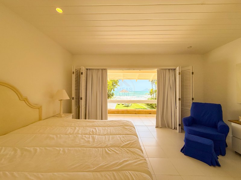 Casa P&eacute; na Areia na Praia de Juquehy com Piscina e Jardim - LOCA&Ccedil;&Atilde;O DI&Aacute;RIA  São Sebastião - 