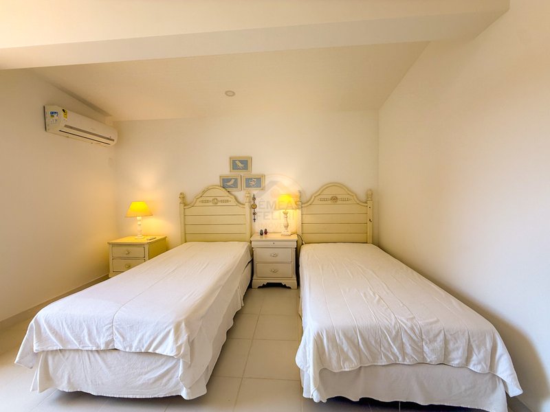 Casa P&eacute; na Areia na Praia de Juquehy com Piscina e Jardim - LOCA&Ccedil;&Atilde;O DI&Aacute;RIA  São Sebastião - 