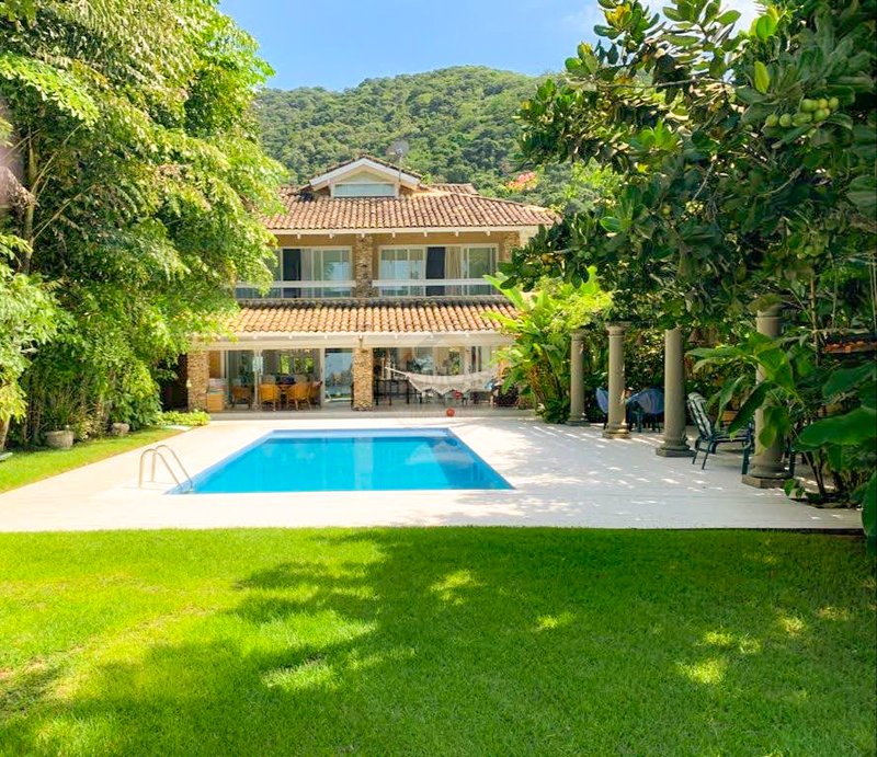 Casa Pé na Areia na Praia de Juquehy com Piscina e Jardim - LOCAÇÃO DIÁRIA - São Sebastião - 