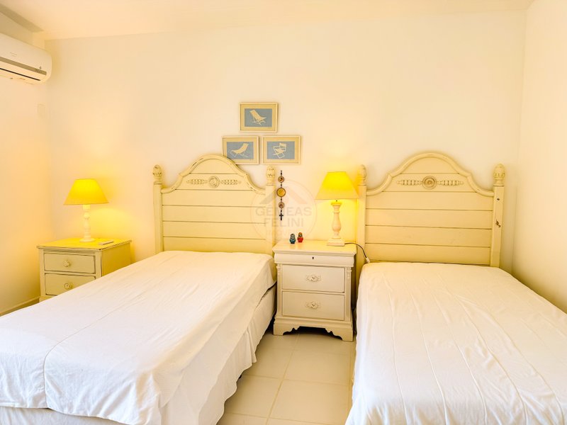 Casa P&eacute; na Areia na Praia de Juquehy com Piscina e Jardim - LOCA&Ccedil;&Atilde;O DI&Aacute;RIA  São Sebastião - 