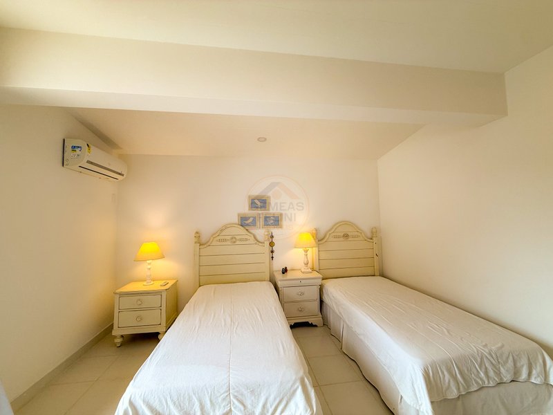 Casa P&eacute; na Areia na Praia de Juquehy com Piscina e Jardim - LOCA&Ccedil;&Atilde;O DI&Aacute;RIA  São Sebastião - 