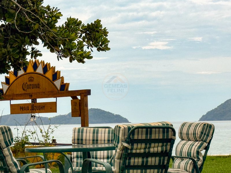 Casa P&eacute; na Areia na Praia de Juquehy com Piscina e Jardim - LOCA&Ccedil;&Atilde;O DI&Aacute;RIA  São Sebastião - 