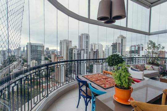 3 dormitórios, 4 banheiros e 3 vagas de garagem  225m² Rua Gabriele D'Annunzio São Paulo - 