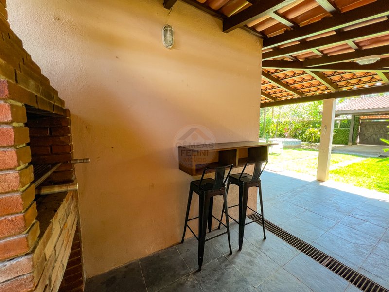 Casa fora de condomínio com 4 quartos na Praia de Barra do Una  São Sebastião - 