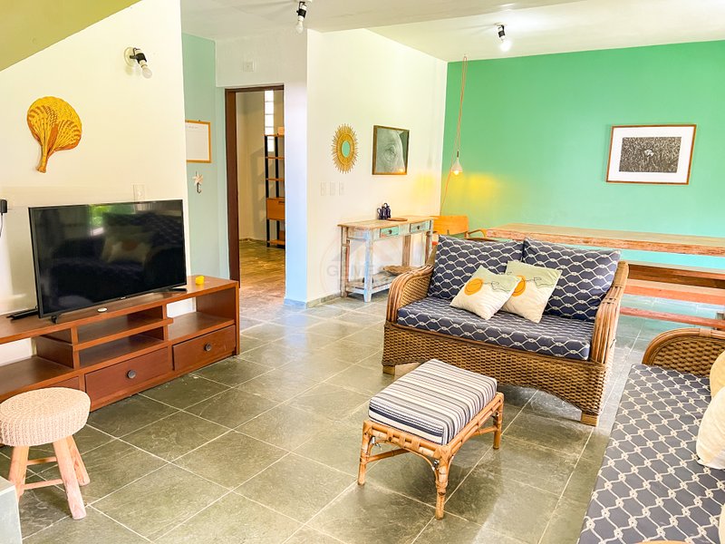 Casa fora de condomínio com 4 quartos na Praia de Barra do Una  São Sebastião - 