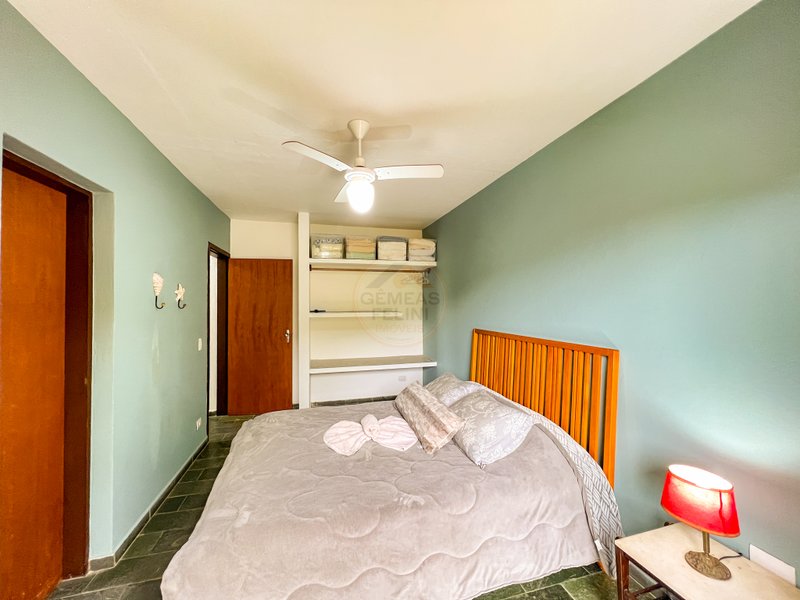 Casa fora de condomínio com 4 quartos na Praia de Barra do Una  São Sebastião - 