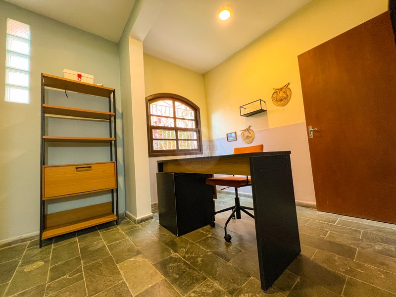 Casa fora de condomínio com 4 quartos na Praia de Barra do Una  São Sebastião - 