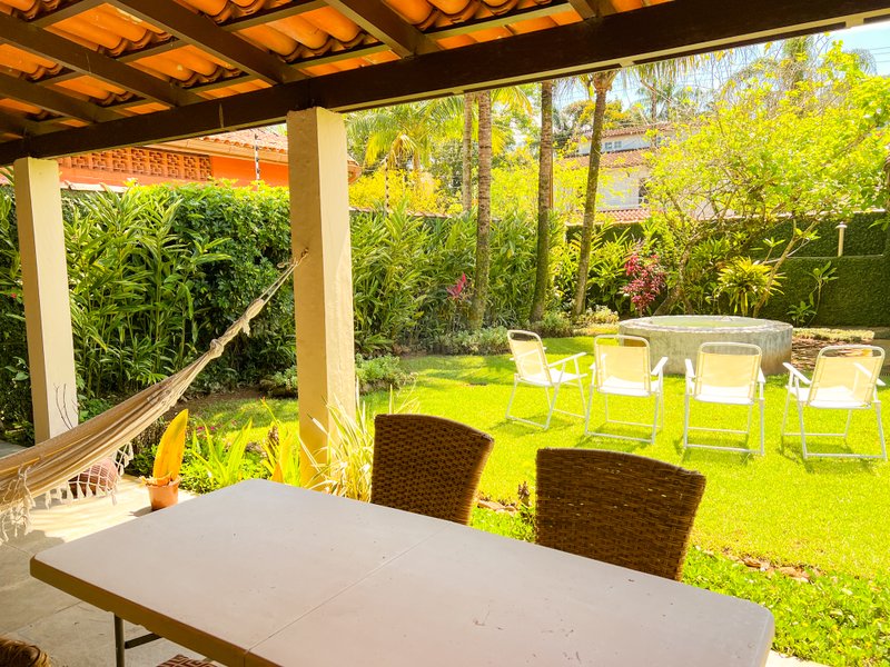 Casa fora de condomínio com 4 quartos na Praia de Barra do Una  São Sebastião - 
