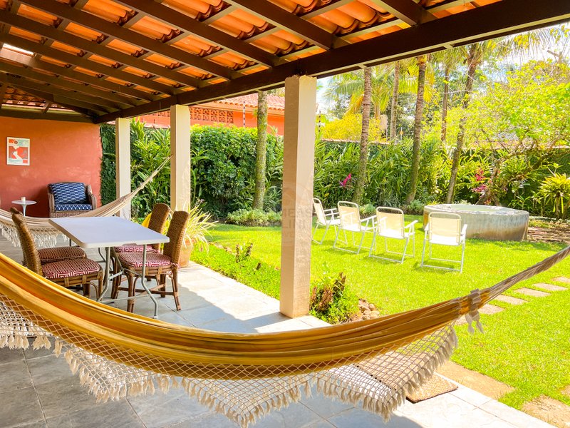 Casa fora de condomínio com 4 quartos na Praia de Barra do Una  São Sebastião - 