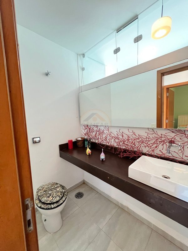 Casa Vista Mar na Praia de Juquehy no Canto Nobre da Praia - LOCAÇÃO ANUAL - São Sebastião - 