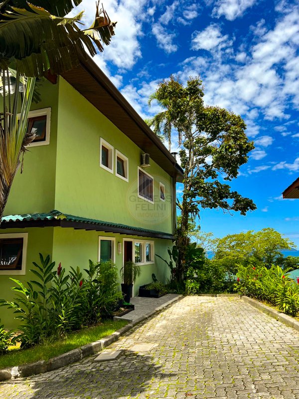 Casa Vista Mar na Praia de Juquehy no Canto Nobre da Praia - LOCAÇÃO ANUAL - São Sebastião - 