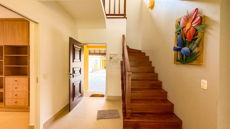 Casa em condom&iacute;nio 50 m da Praia de Juquehy - VENDA  São Sebastião - 