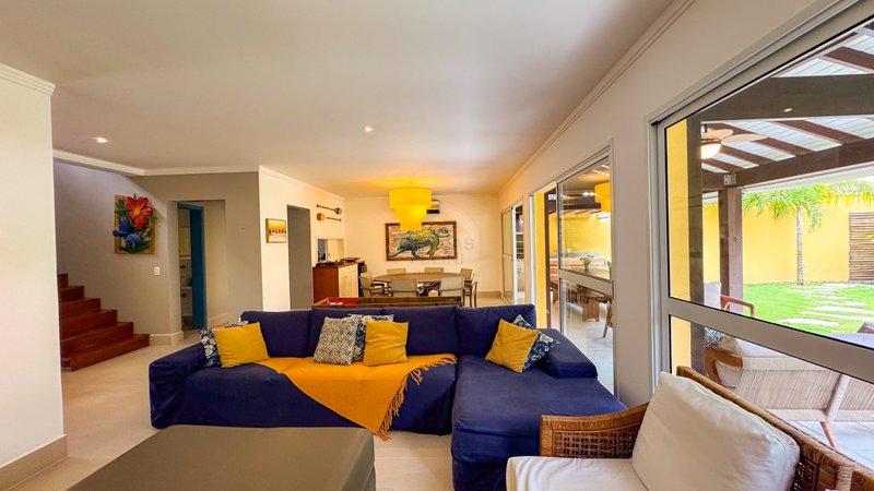 Casa em condom&iacute;nio 50 m da Praia de Juquehy - VENDA  São Sebastião - 