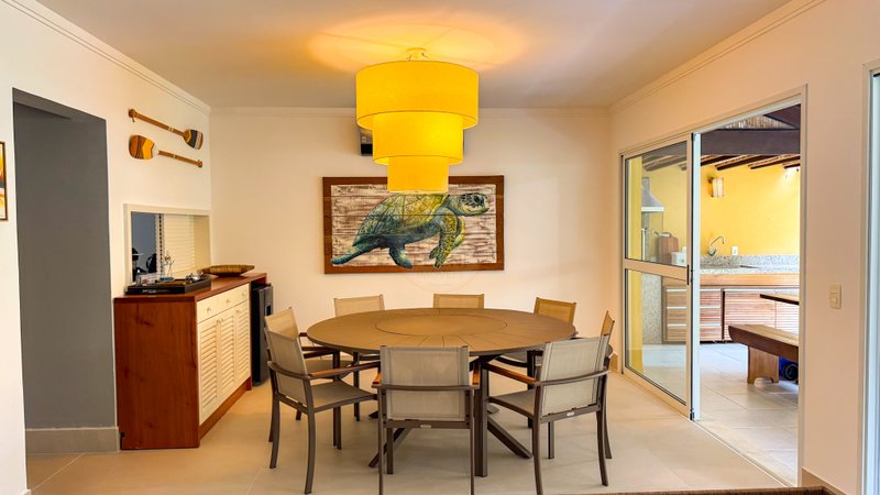 Casa em condom&iacute;nio 50 m da Praia de Juquehy - VENDA  São Sebastião - 